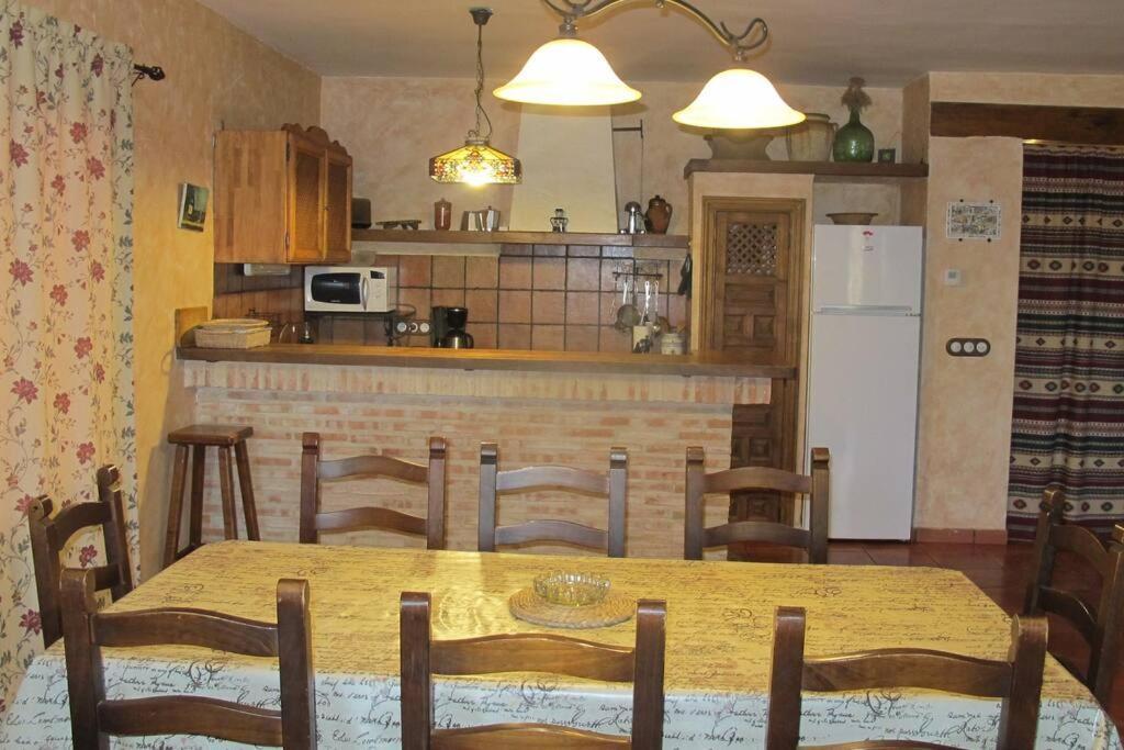 Gran Casa, Lagunas De Ruidera, Bbq, Porche, Chimenea Eksteriør billede